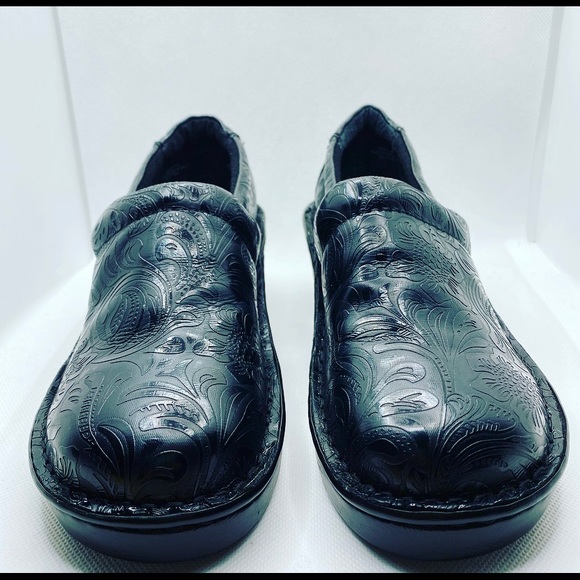 boc Shoes - ⭐️B.O.C  Women's Black  Clog. Sz 6